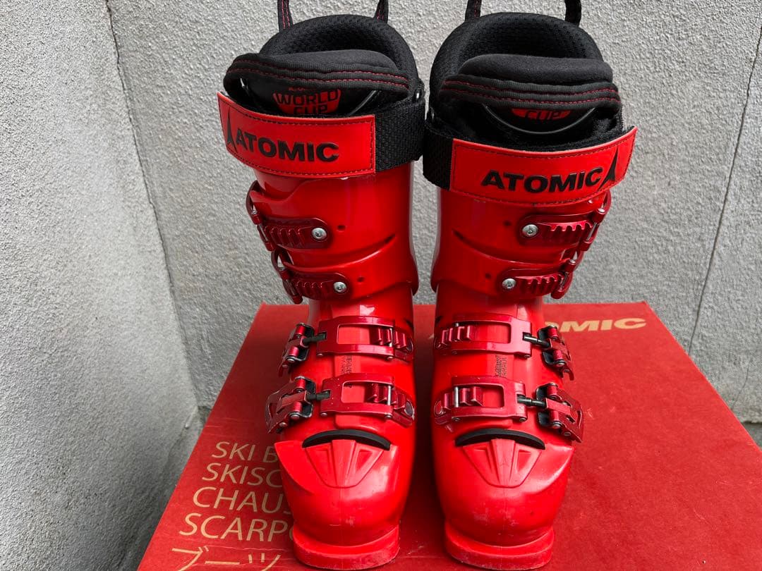 Atomic REDSTER TEAM ISSUE110 スキーブーツ