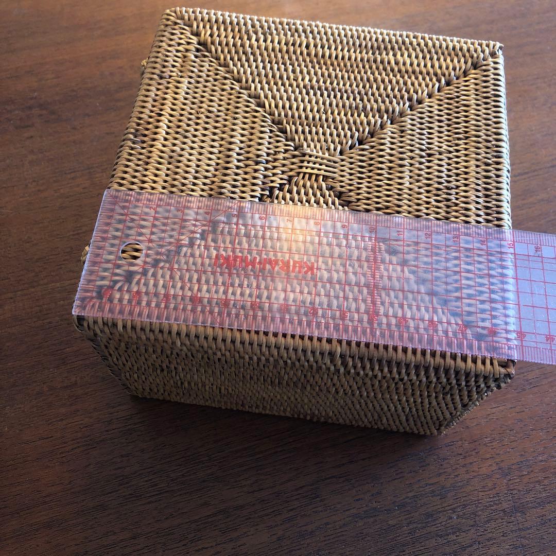 アタ　蓋付きボックス　サイズ　約15×15×10cm