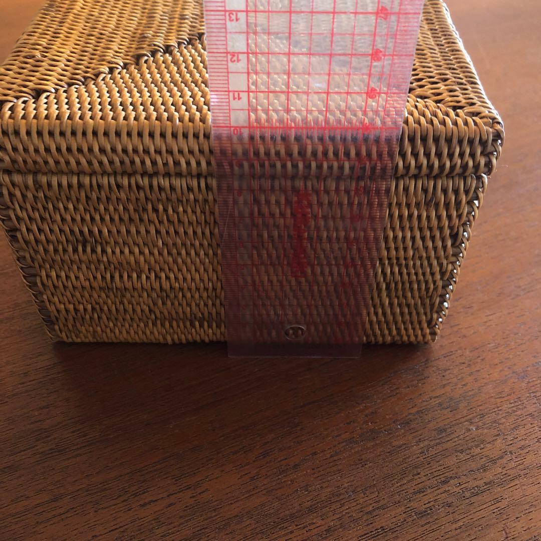アタ　蓋付きボックス　サイズ　約15×15×10cm