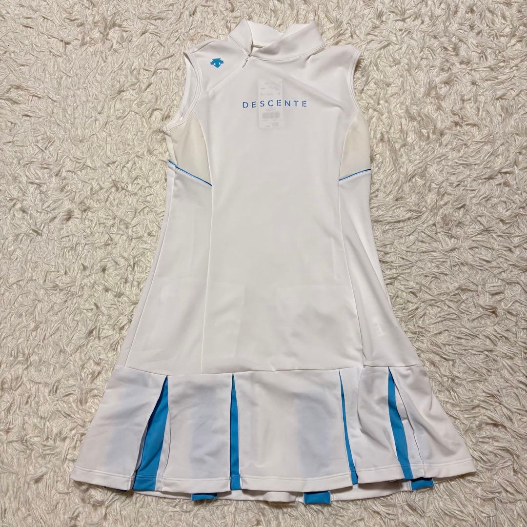 【新品タグ付き】デサントゴルフ ワンピース 白 ノースリーブ プリーツ