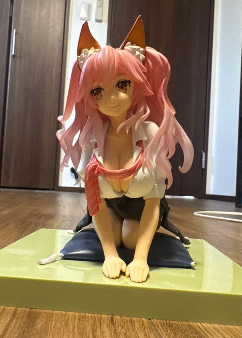 Fate玉藻の前 衝撃の学生服Ver 1/6スケールフィギュア　破損あり