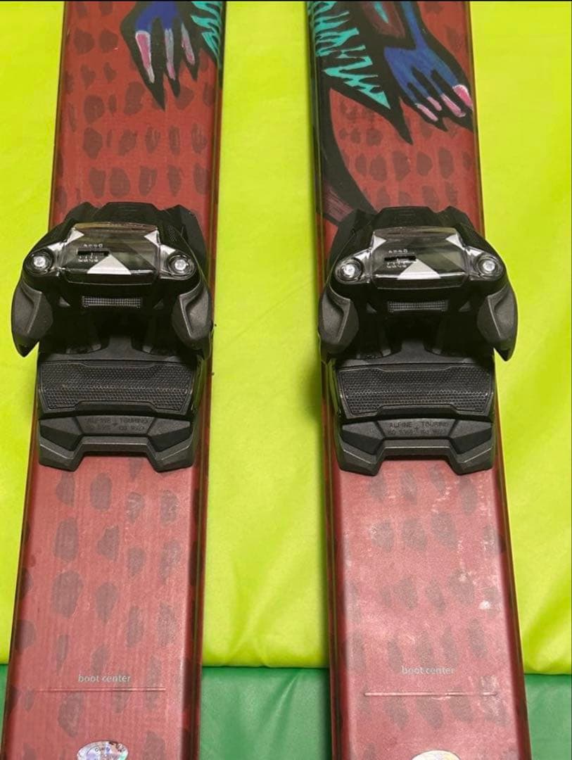 スキー Volkl BASH 81 Skis with Bindings TwinTip