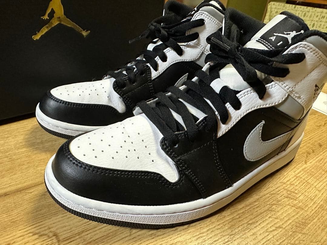 Air Jordan 1 MID ホワイトシャドースニダン鑑定書付き