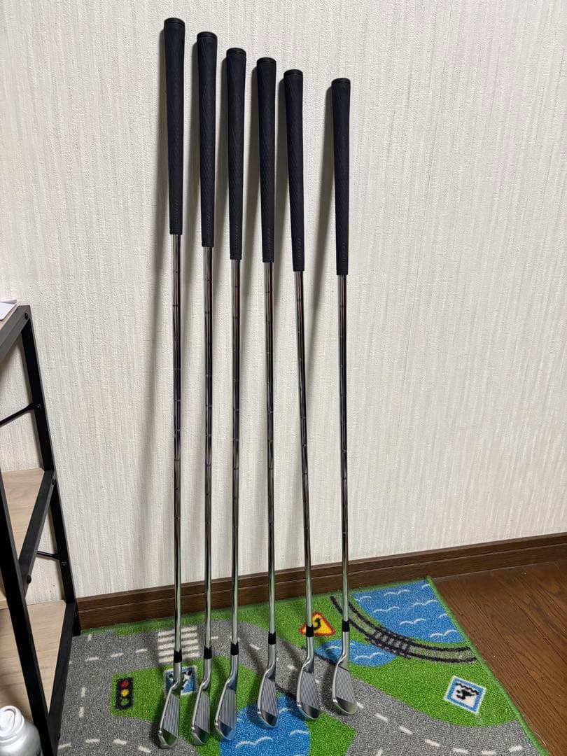 美品 タイトリスト T100（2023)アイアン DGS200 5I〜PW