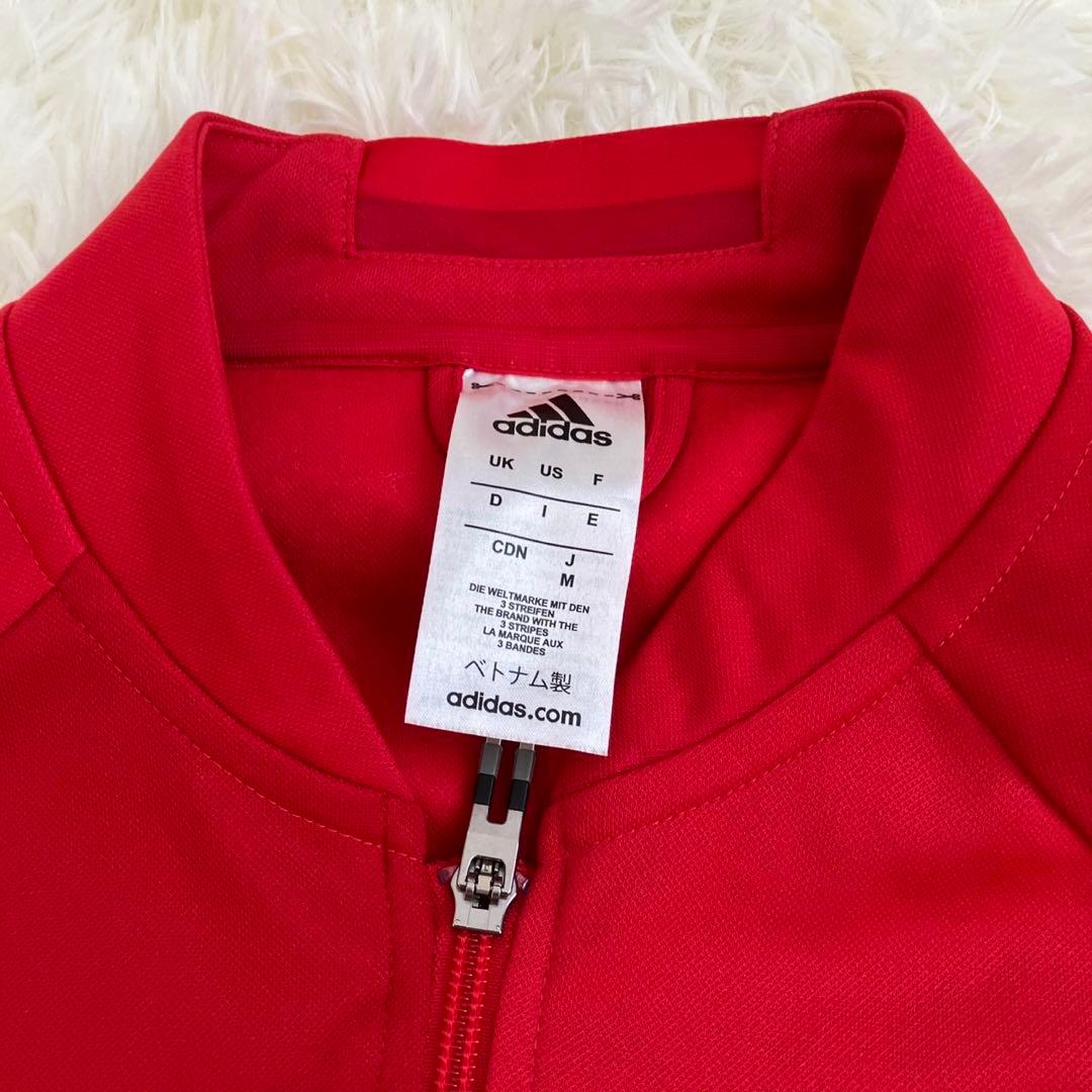 アディダス×マンチェスター・ユナイテッド トラックトップ 刺繍エンブレム