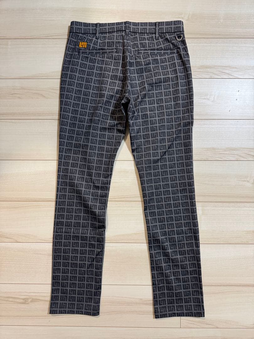 LOUDMOUTH グレー ロゴ入り パンツ