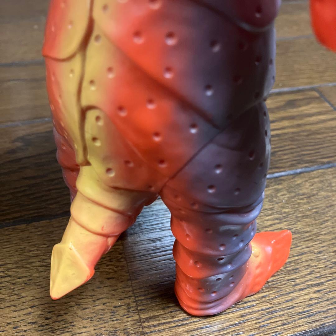 ソフビ カネゴン 怪獣郷 やまなや ウルトラＱ ブルマァク マルサン 円谷
