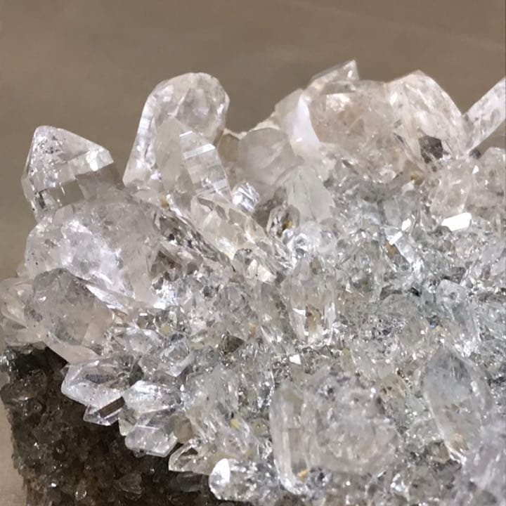 マニハール産水晶　1763グラム