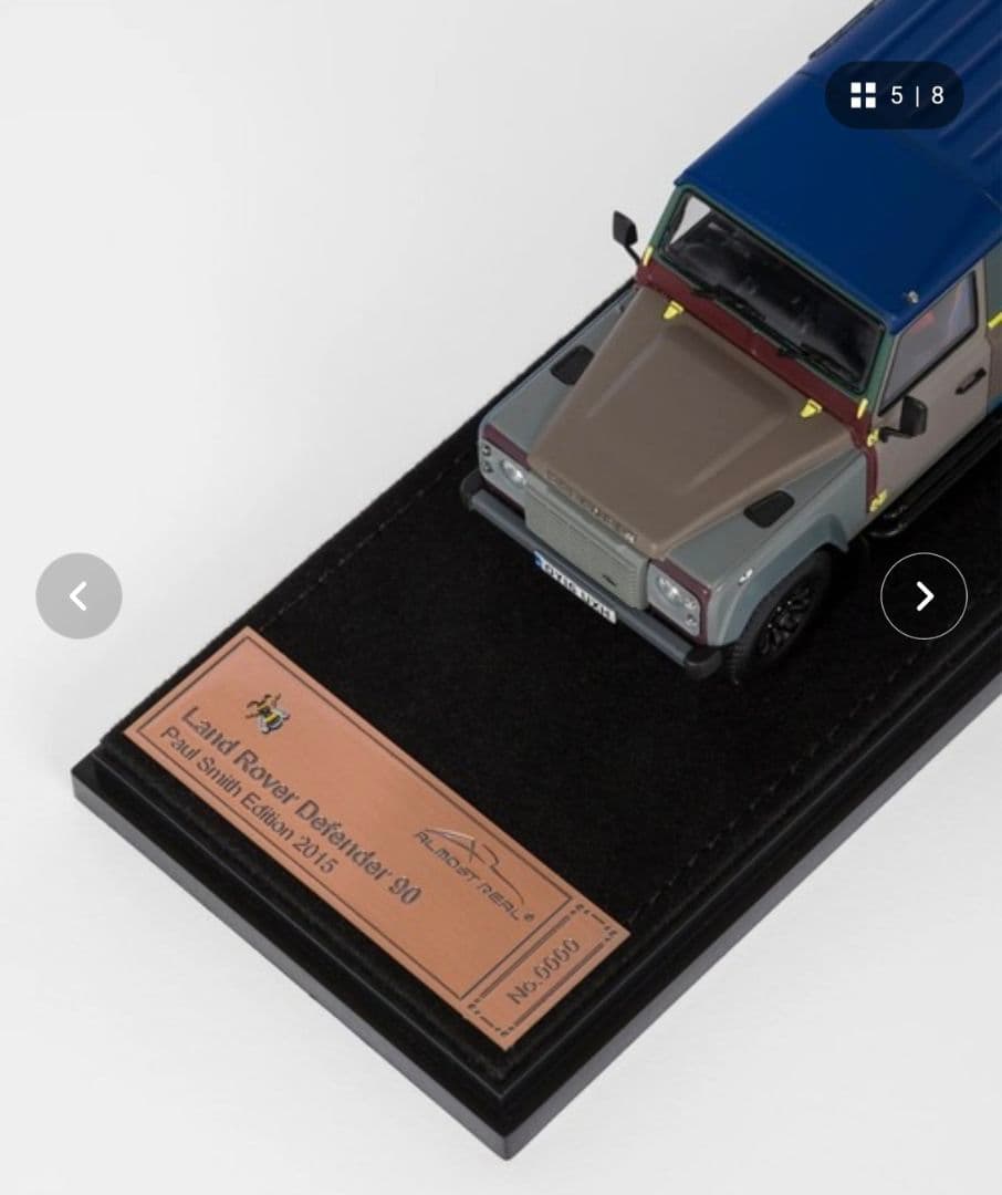 ランドローバー ディフェンダー 1/43 ミニカー　By Paul Smith