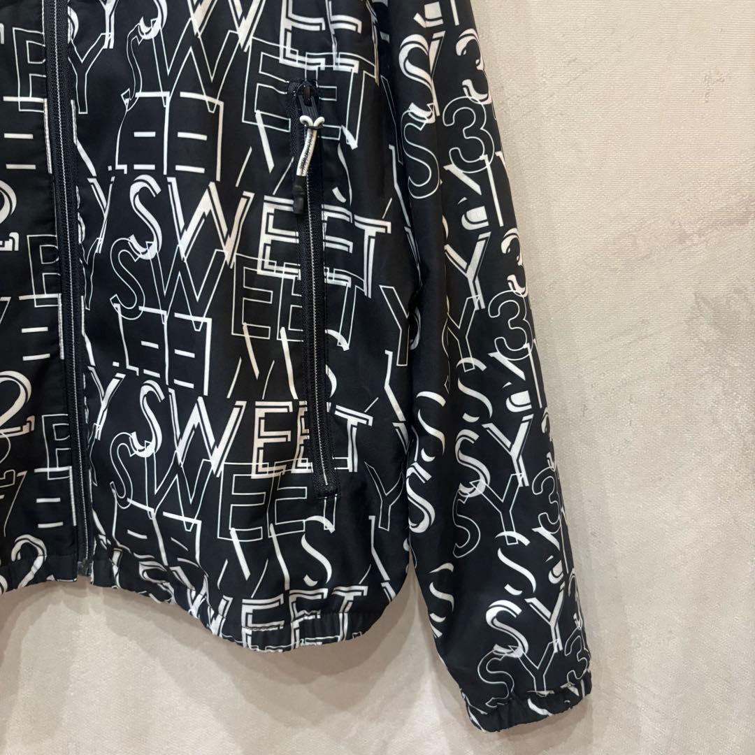 SY32bySWEETYEARS グラフィック ロゴ ジップスタンド ジャケット
