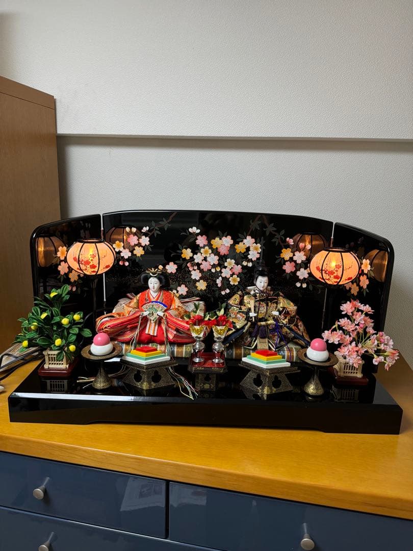【雛人形・ひな祭り】人形の島津/20年保証の匠の逸品/美品《飾り台・屏風・小物》
