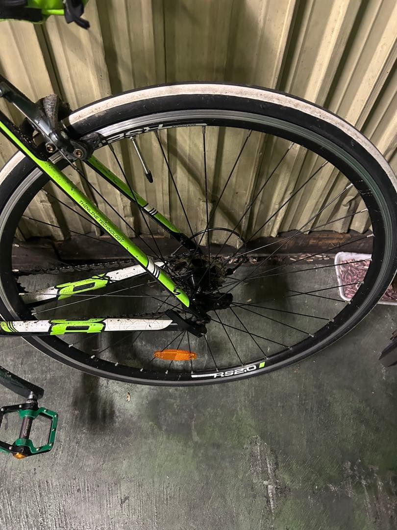 札幌直接のみ　ロードバイク　Cannondale キャノンデール　グリーン