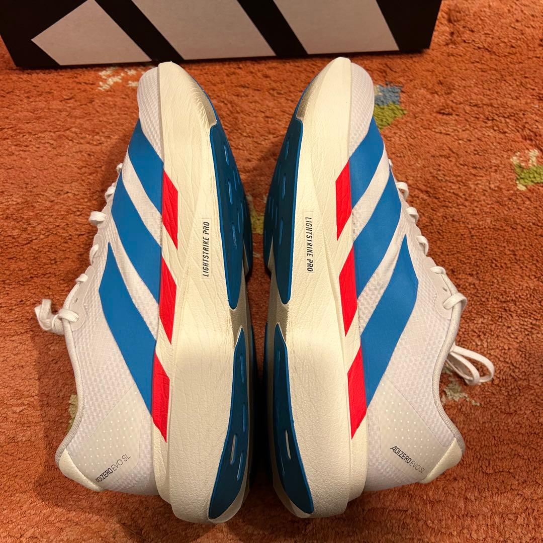 美品 アディダス ADIZERO EVO SL WOVEN サイズ26㎝