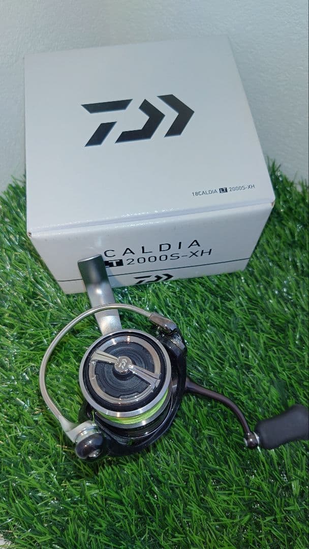 DAIWA 18CALDIA LT 2000S-XH スピニングリール