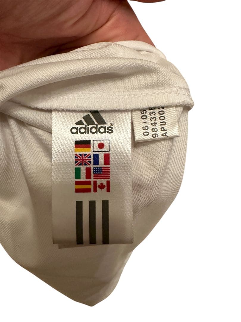 05/06 adidas レアル・マドリード　ユニフォーム 新品未使用タグ付き