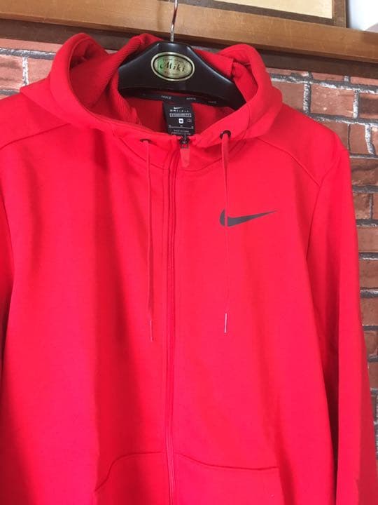 新品 NIKE ナイキ トレーニングウェア ハイネック ジップアップパーカー