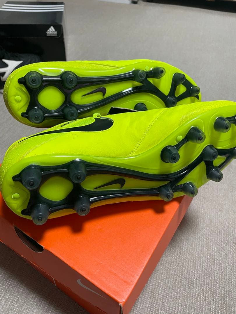 ナイキ　ティエンポ　レジェンド VI HG-E
