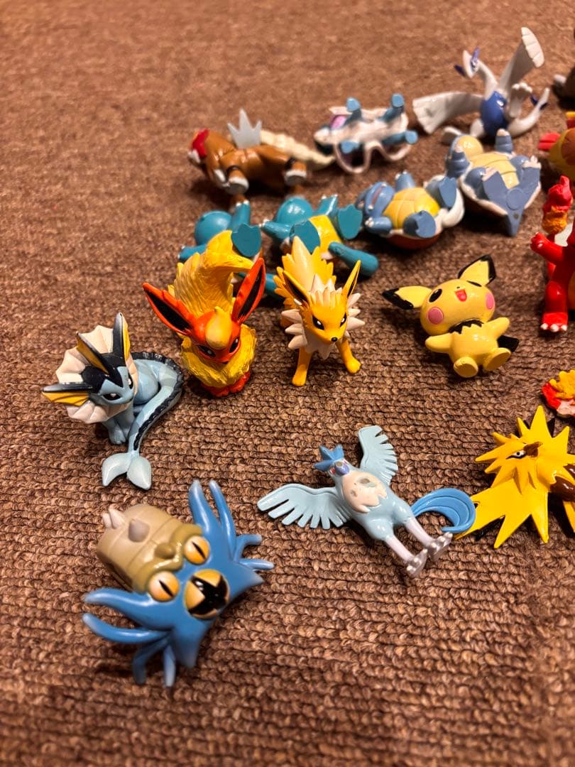 【希少】ポケモン　モンコレなど　まとめ売り　32個
