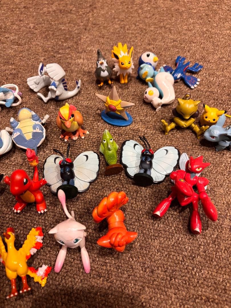 【希少】ポケモン　モンコレなど　まとめ売り　32個