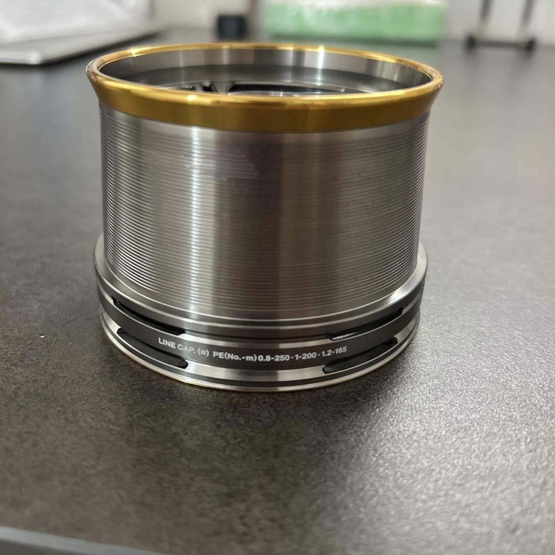 美品！シマノ 18 サーフリーダー CI4+ 35用 1号スプール
