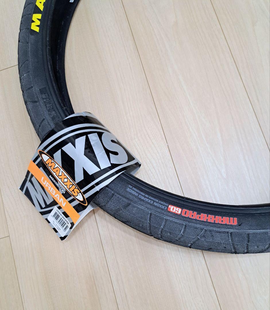 【未使用】MAXXIS(マキシス) フックワーム 26インチ 自転車タイヤ1本