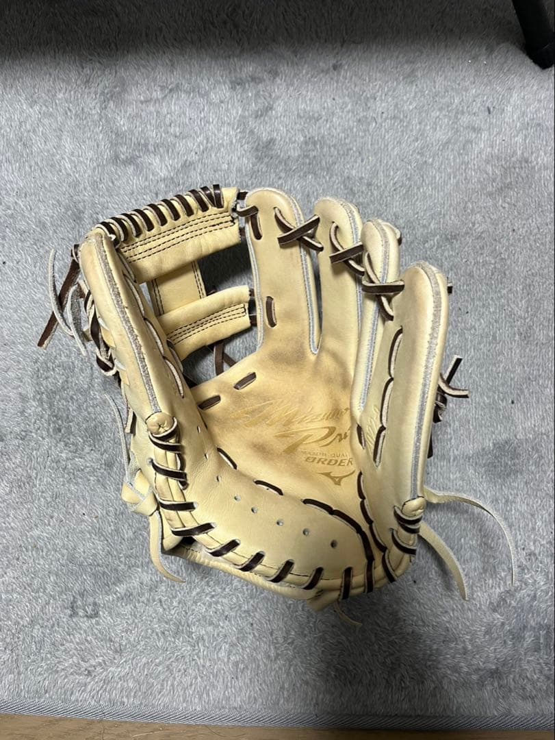 硬式用グローブ ミズノプロ内野手用フルオーダーキャメル 値下げ交渉可能