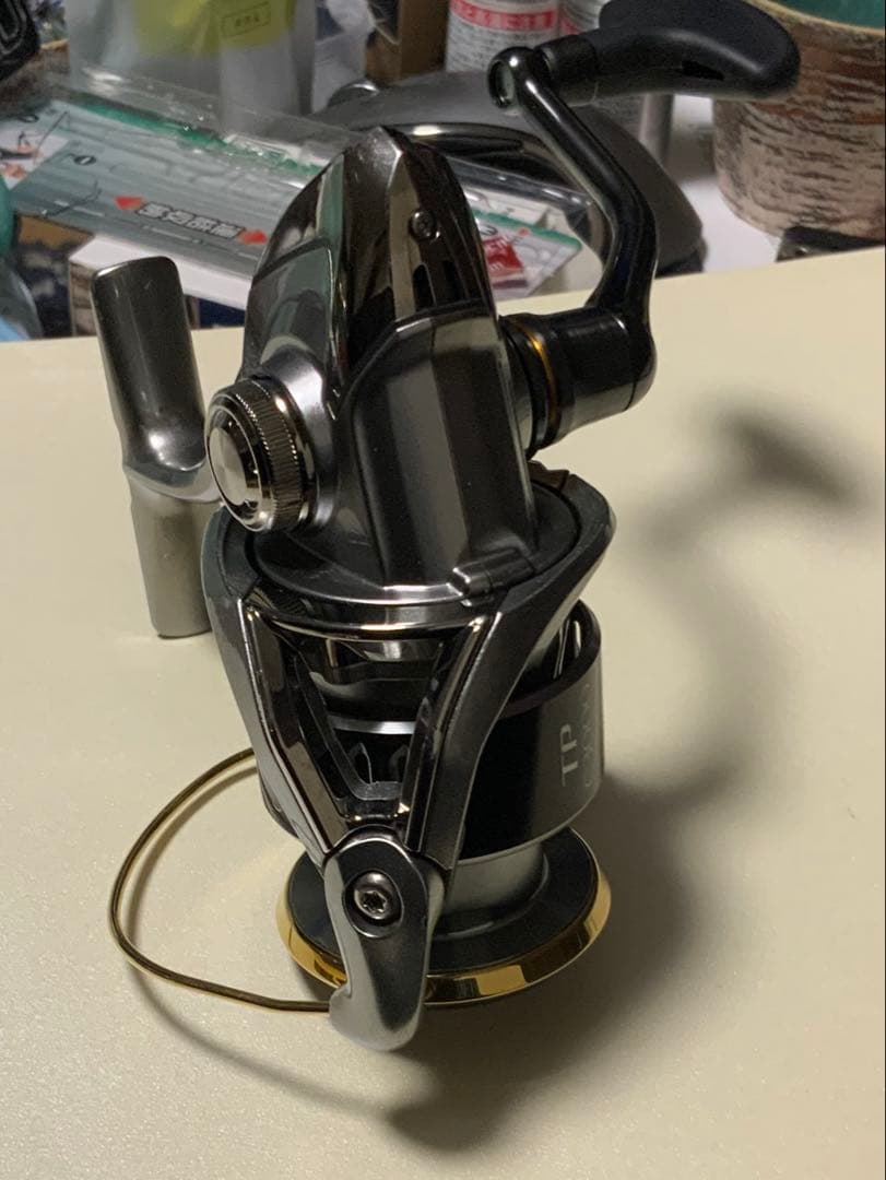 オ*ム様 連休限定‼️ 15ツインパワー3000C SHIMANO(シマノ)スピ