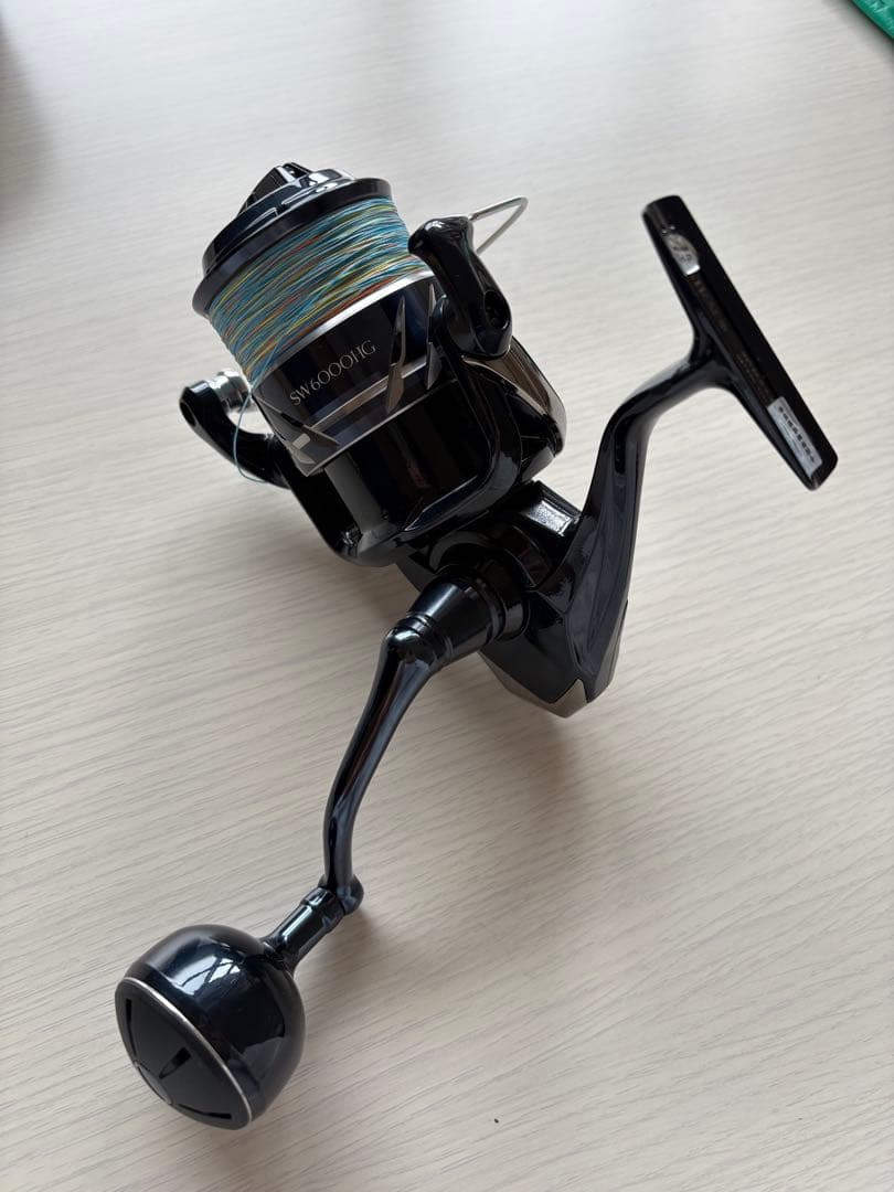 [美品]シマノストラディック24 SW6000HG ルアーまとめ買い割引あり
