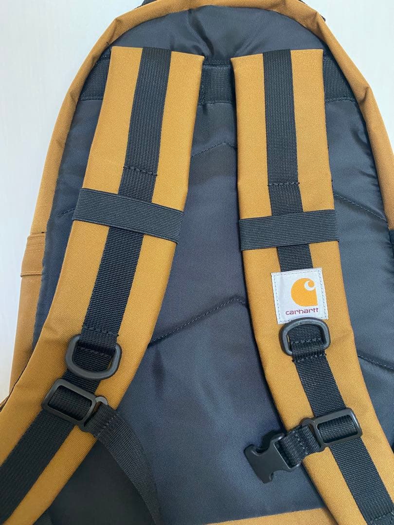 Carhartt ブラウン リュック