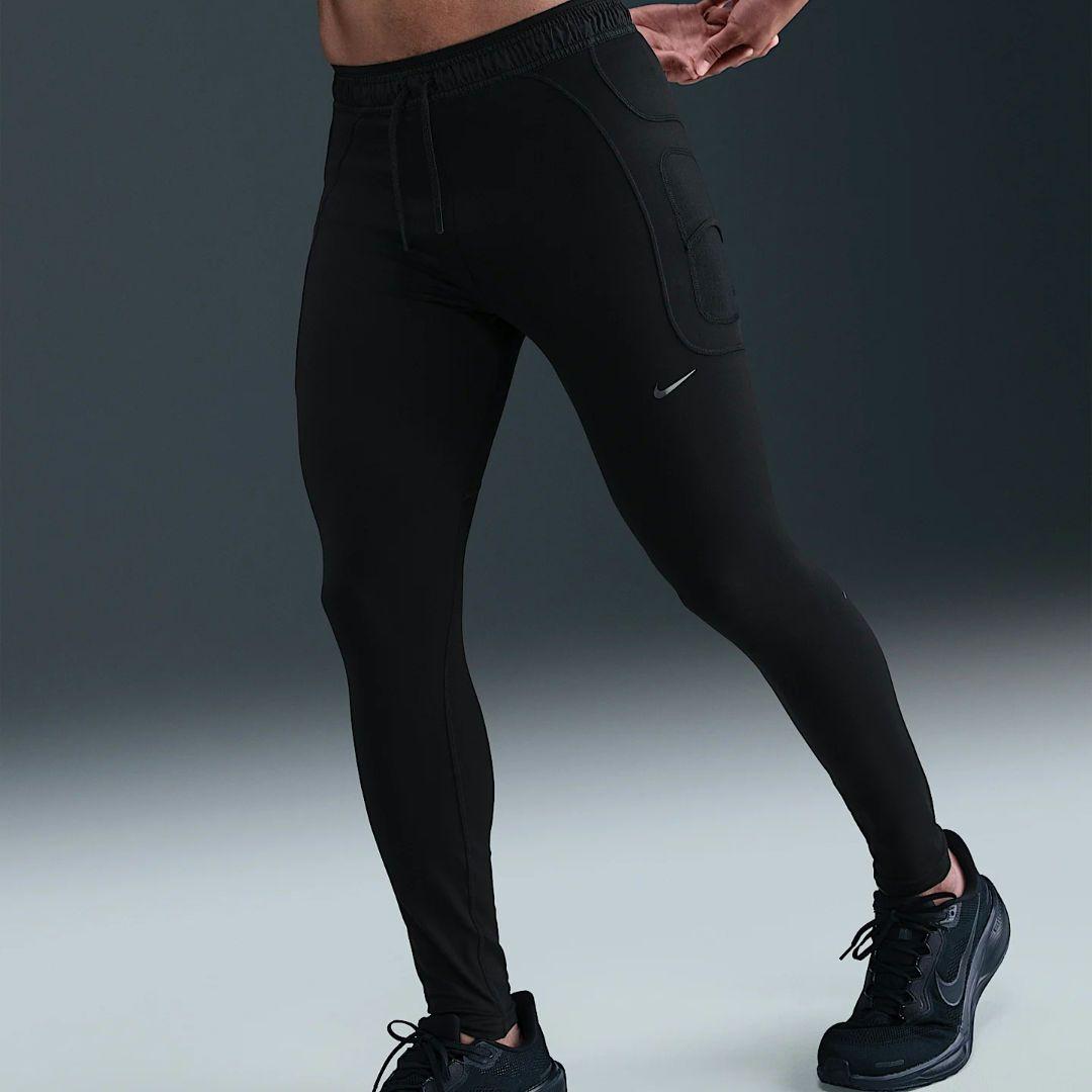 Nike ブラック ランニングパンツ