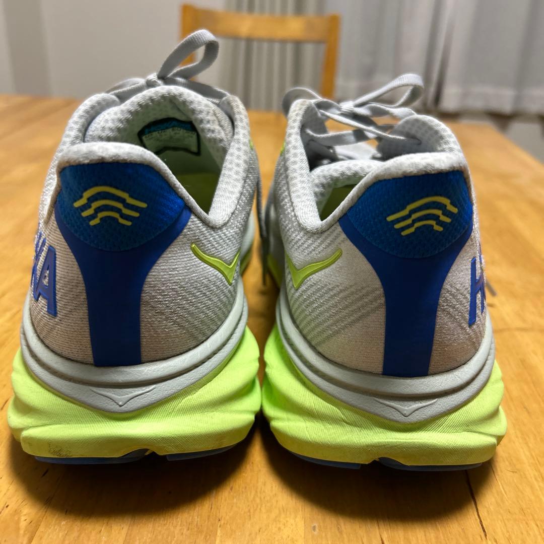 ホカ　HOKA クリプトン9 サイズ　28