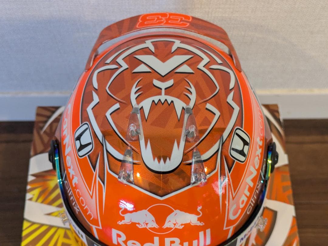 フェルスタッペン レッドブル 直筆サイン ヘルメット ベルギーGP限定