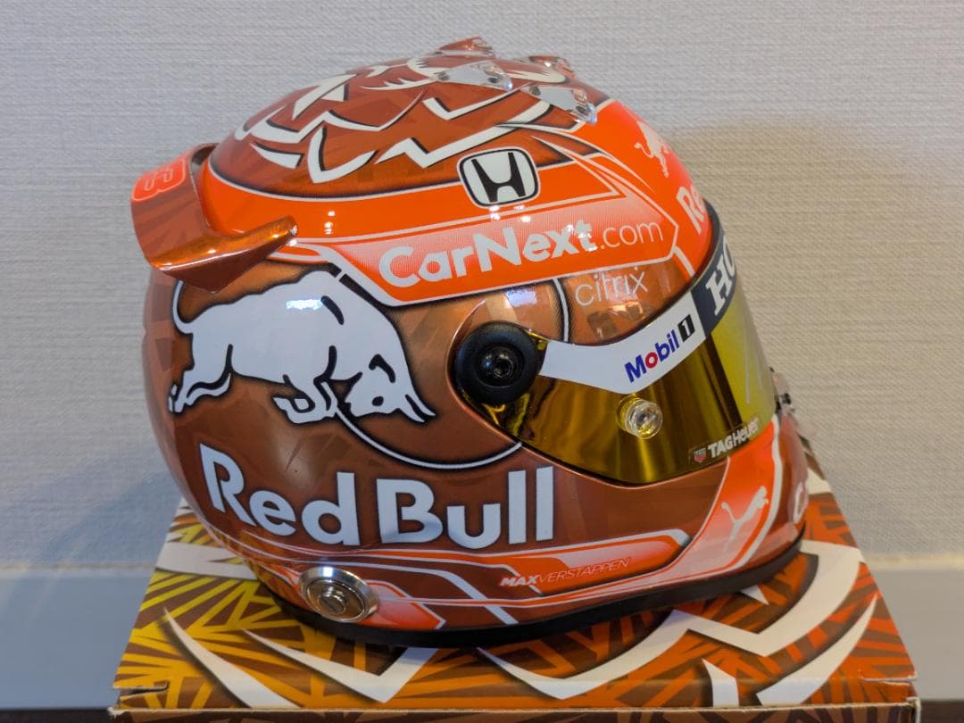 フェルスタッペン レッドブル 直筆サイン ヘルメット ベルギーGP限定
