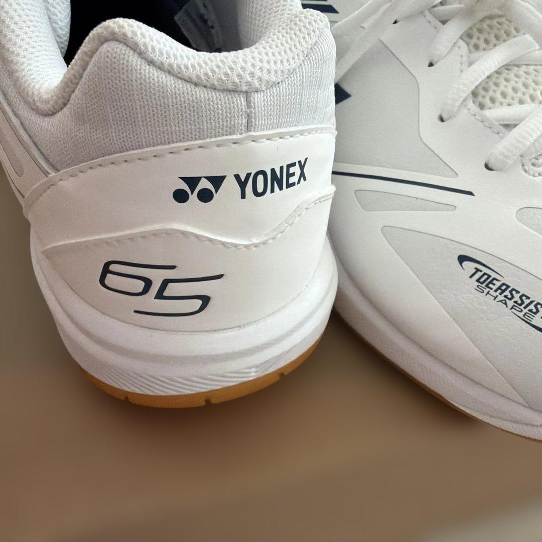 YONEX バドミントンシューズ SHB65Z4W1 ホワイト26.5センチ