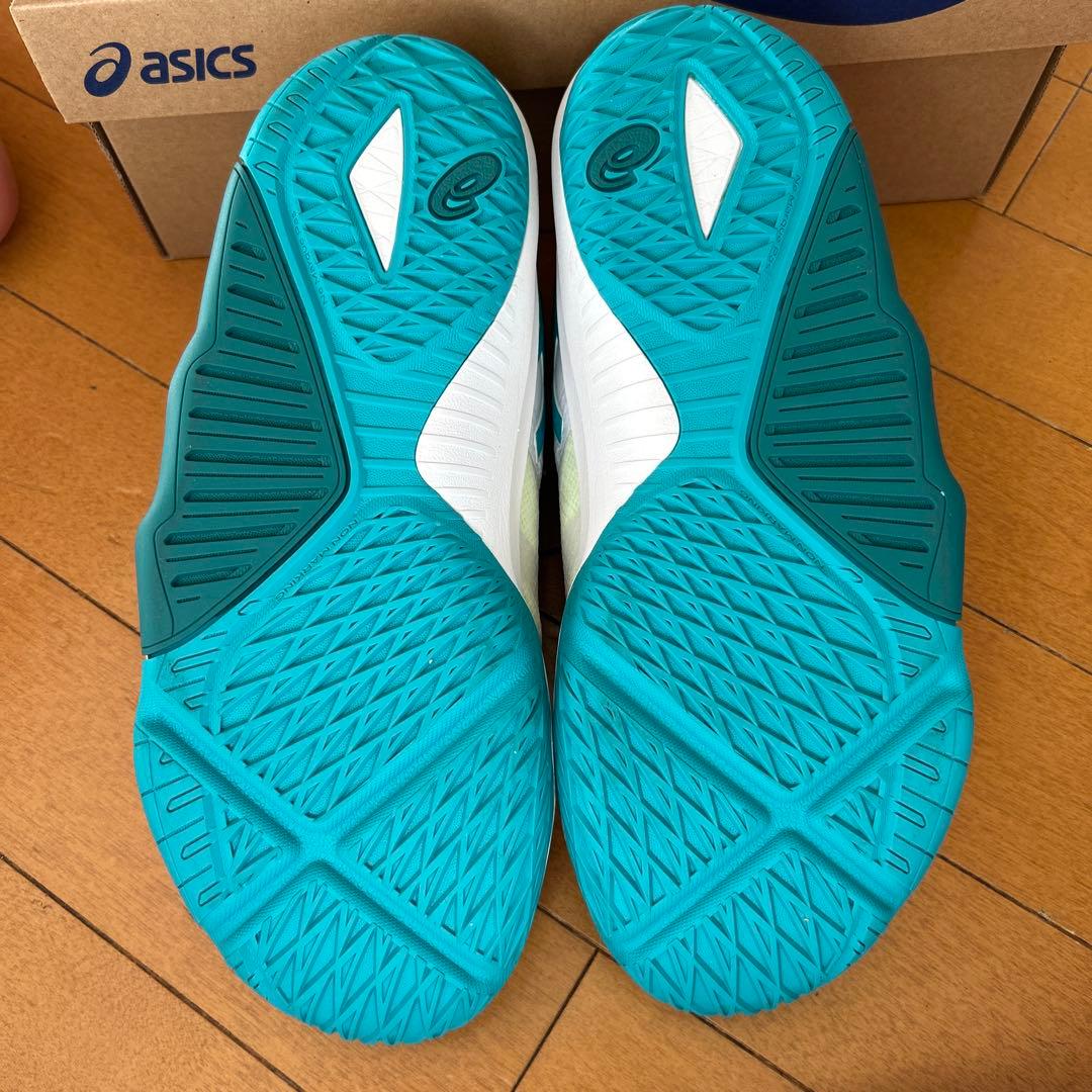 asics バスケットボールシューズ ホワイト/ターコイズ