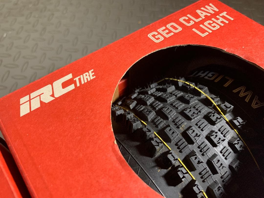 新品IRC GEO CLAW ライト29x2.4チューブレスタイヤ2本組