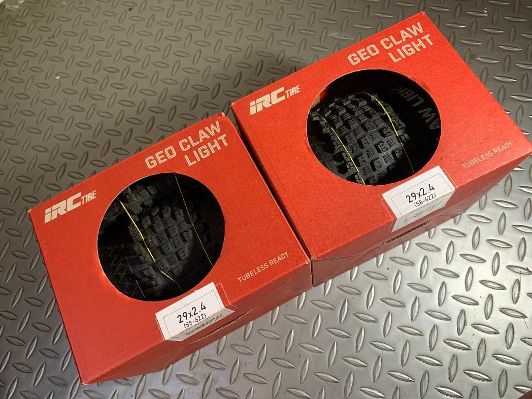 新品IRC GEO CLAW ライト29x2.4チューブレスタイヤ2本組