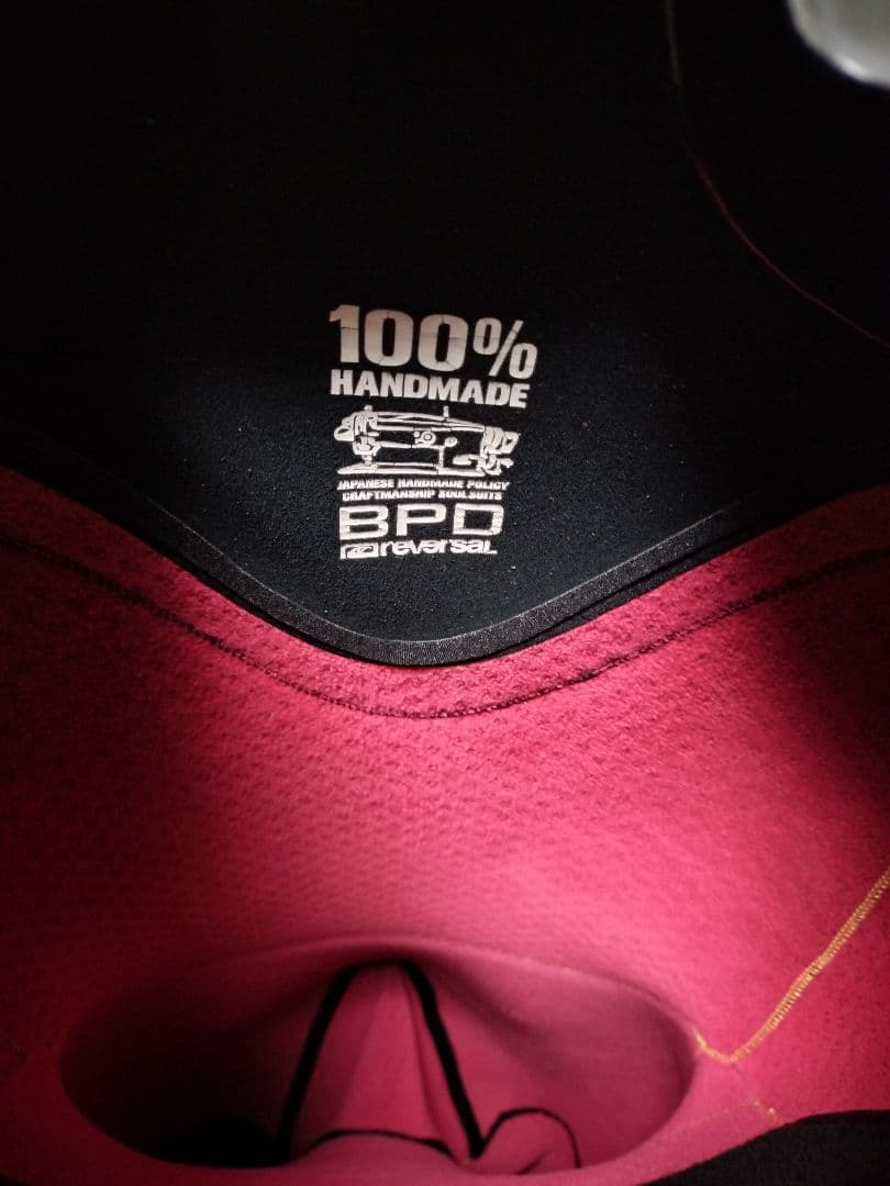 リバーサル セミドライウェットスーツ