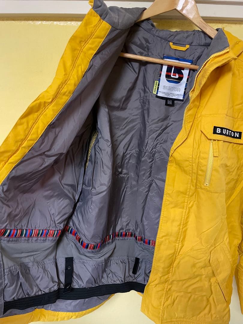 BURTON スノーボードジャケットMサイズ