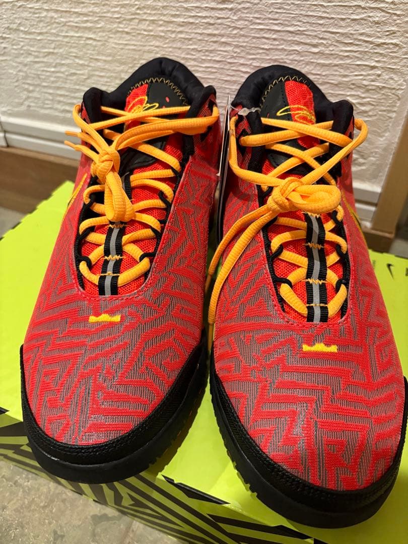 シューズ(男性用) Nike LBJ NXXT GENIUS EP 8 UK 26cm