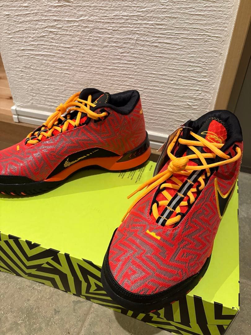 シューズ(男性用) Nike LBJ NXXT GENIUS EP 8 UK 26cm