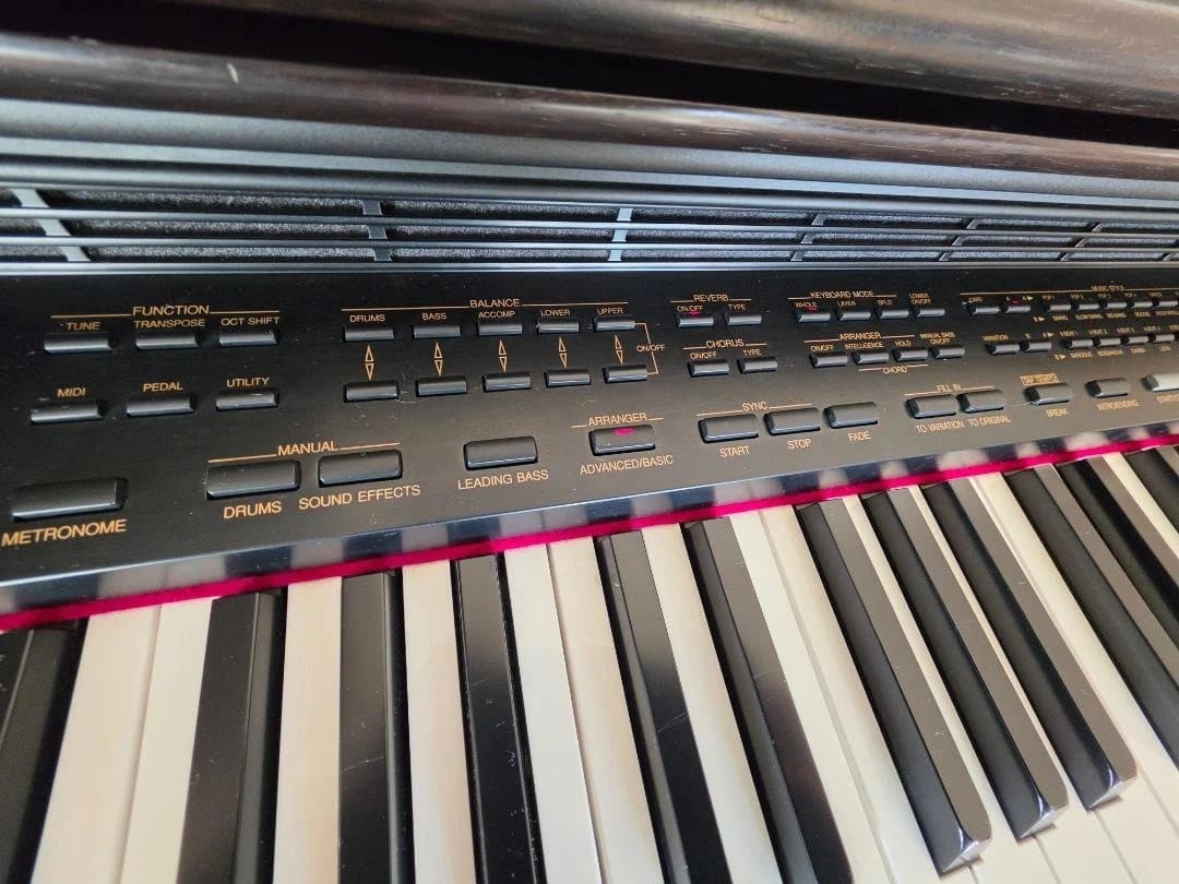 【引き取り限定】ローランド電子ピアノ Roland KR-4500