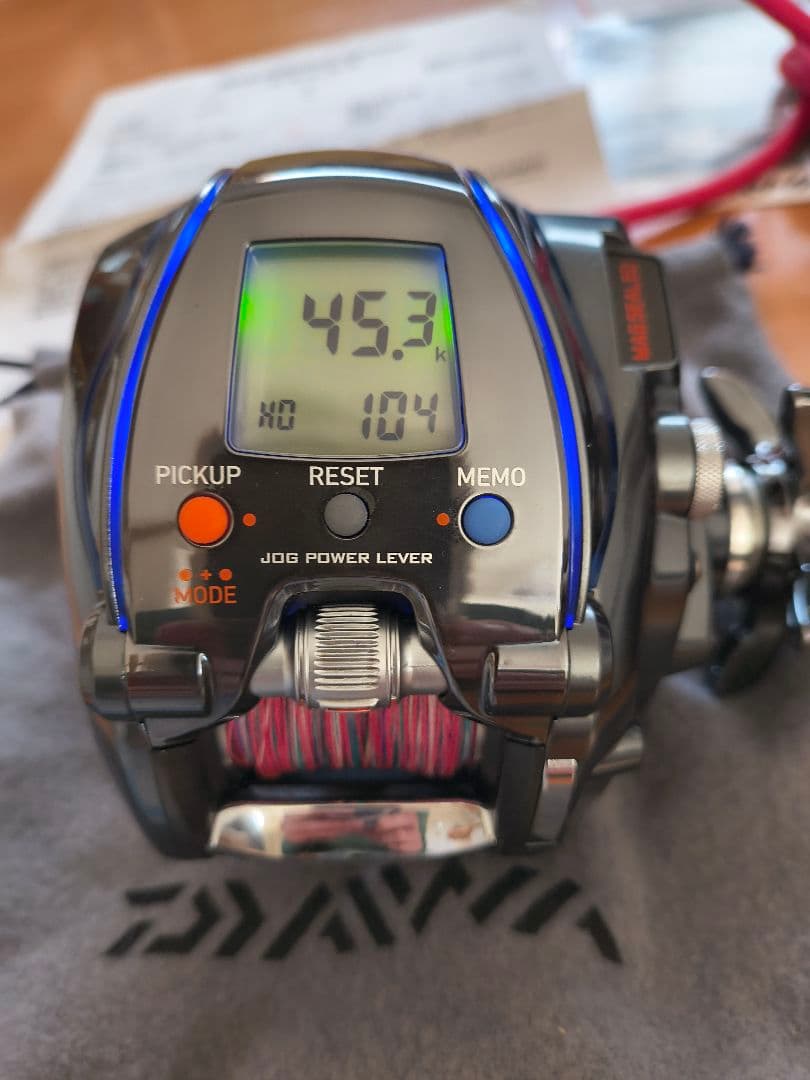 ダイワ　DAIWA SEABORG 300J 電動リール　バッテリー　中古