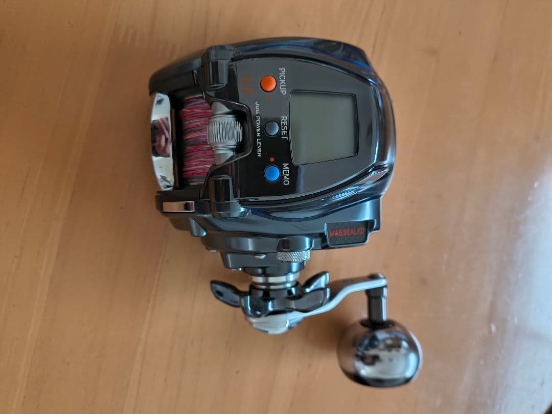 ダイワ　DAIWA SEABORG 300J 電動リール　バッテリー　中古