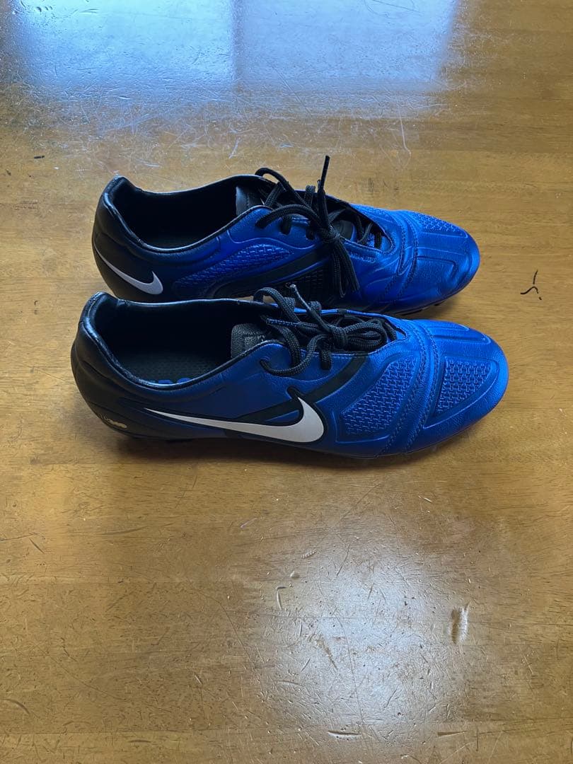 ナイキ CTR360 エリート FG