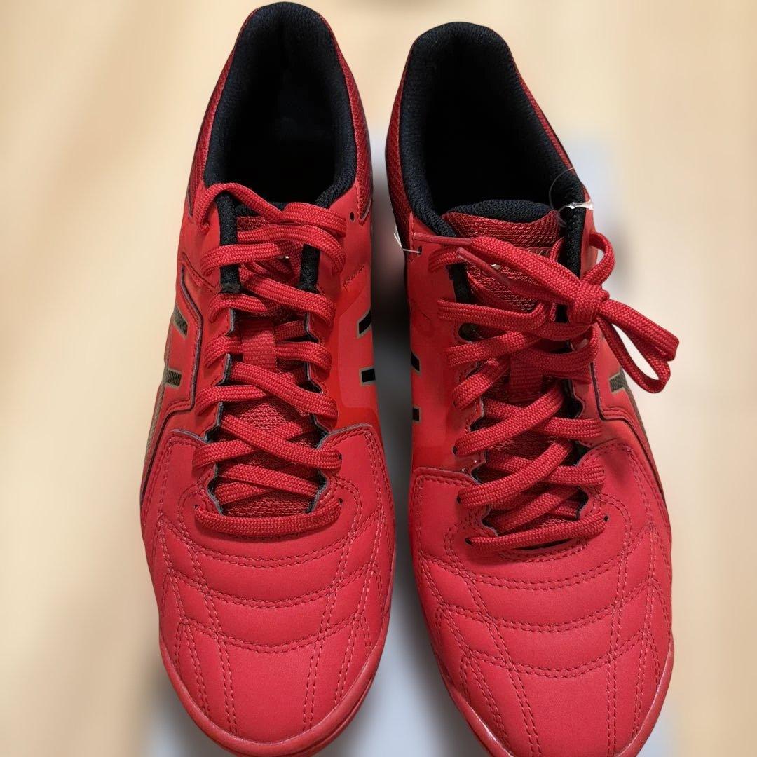 asicsアシックス　フットサルシューズ人工芝　26センチ