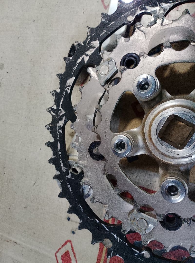 クランクセット Shimano DEORE XT FC-M737 175mm
