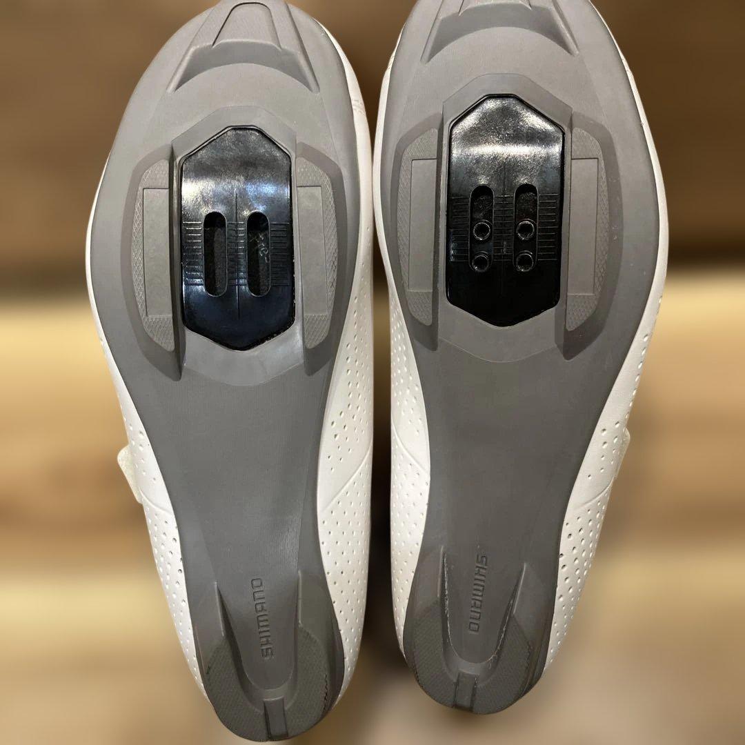 【新品】Shimano SPDシューズRT5 40 オンロード用