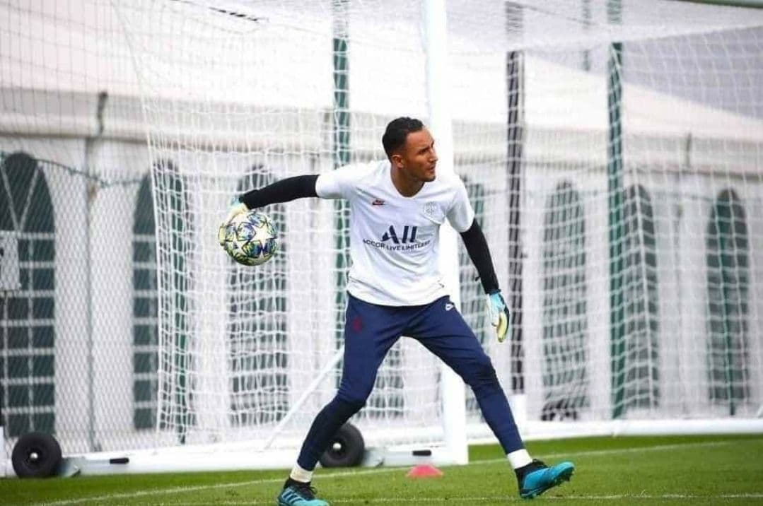 PSG パリ・サンジェルマン トレーニングウェア　上下セット