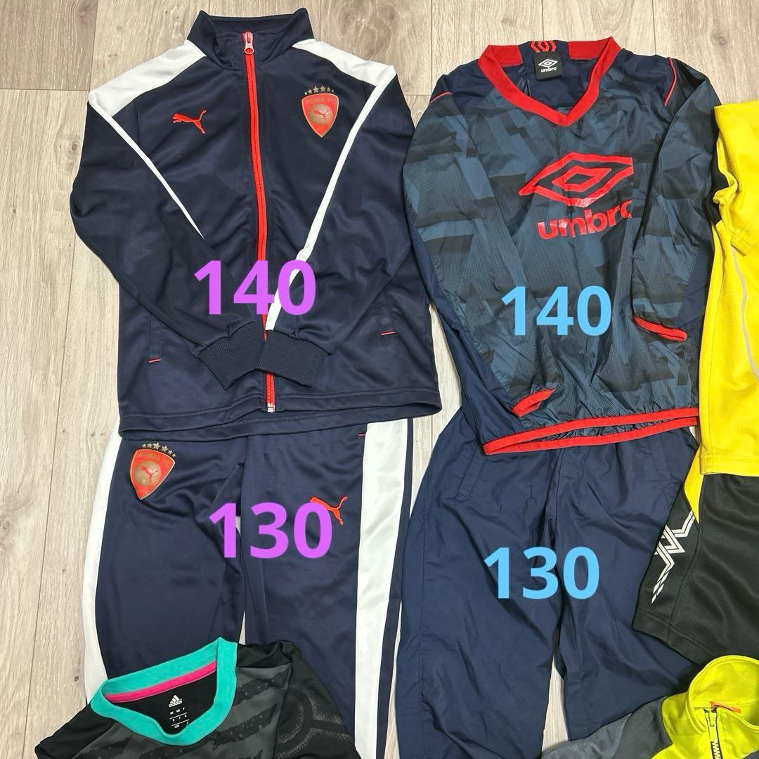 今だけお値下げ！トレーニングウェア　サッカーウェア　用品130.140 手袋付き